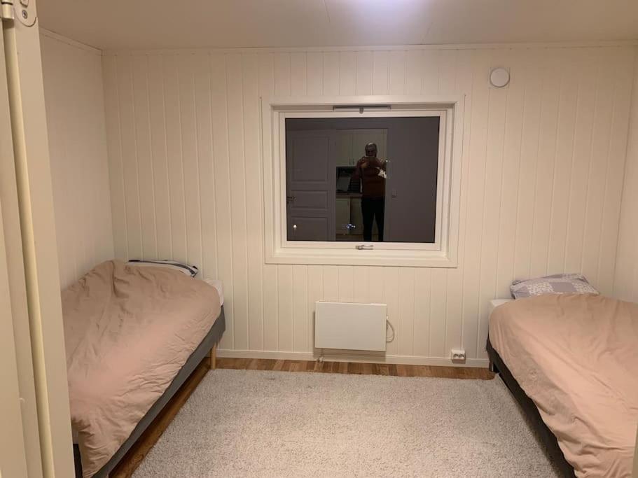 Appartement Fin Leilighet I Tromsdalen. à Tromsø Extérieur photo